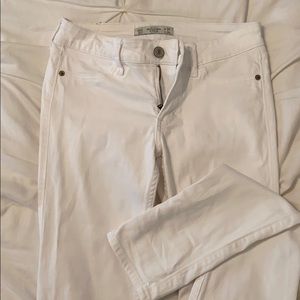 Abercrombie & Fitch White skinny jeans medium rise